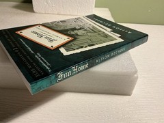 Fun Home A Family Tragicomic Graphic Novel By Alison Bechdel Paperback Like New