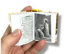 Santa Biblia Ilustrada miniature book Spanish selecciones Gustavo Dore w stand
