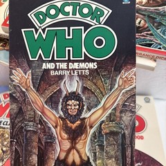 LOT Of 9 VTG 1980s EraDoctor Who 1980’s Target Paperback GOOD CONDITION! (bk1