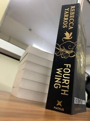 Fourth Wing by Rebecca Yarros Paperback New Bestselling Book