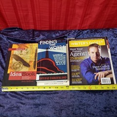 Writers Bundle Wordsmith, 2 Writer’s Magazines & 4 Books Excellent Gift Package