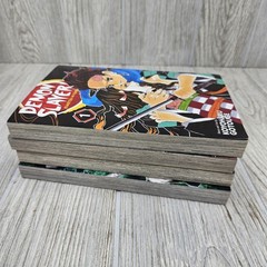 Demon Slayer Kimetsu no Yaiba Manga Vol 1 2 3 7 Set Koyoharu Gotouge Viz Media