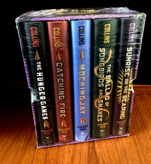 NEW CLEAN! Hunger Games 5-Book Hardcover Box Set Suzanne Collins FRESH! SEALED!