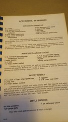 1993 „Sunday Dinner at Grandmom’s” Cookbook by Christel Ellis – 112+ Pages