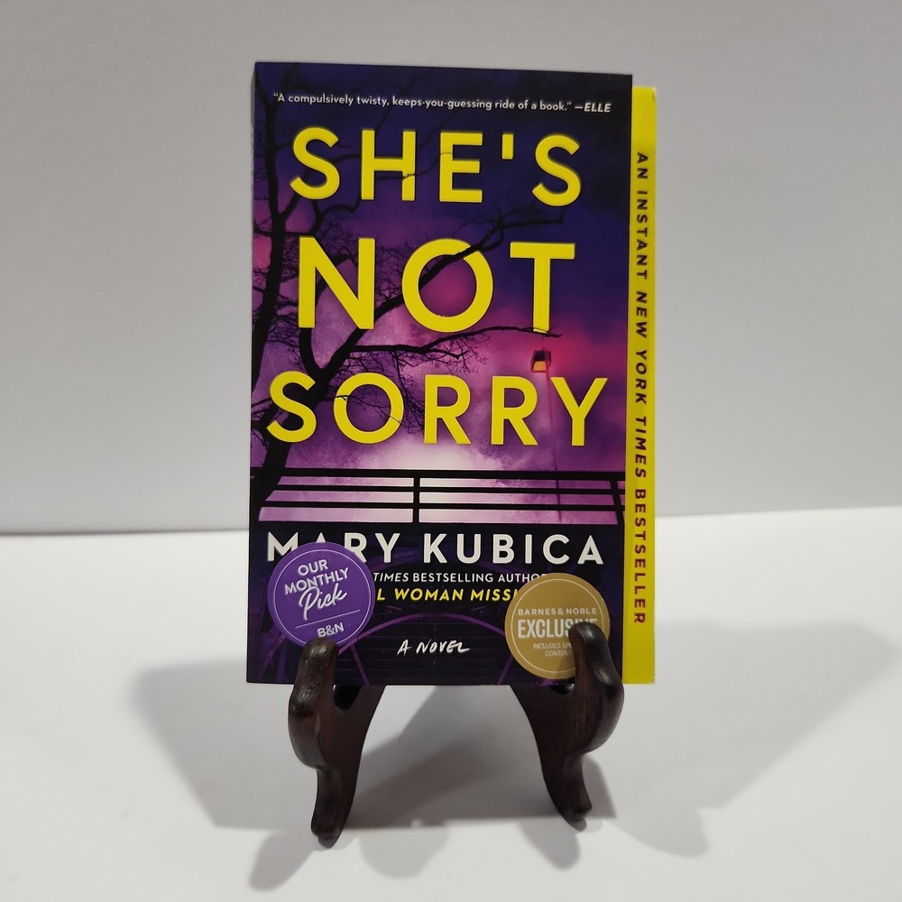 She’s Not Sorry Mary Kubica Sprayed Edges Special Edition PB Booktok Like New