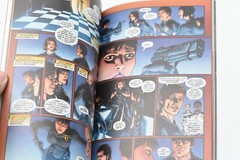 Wonder Woman: the Many Lives of Maxwell Lord by Dc Comics (English) YES