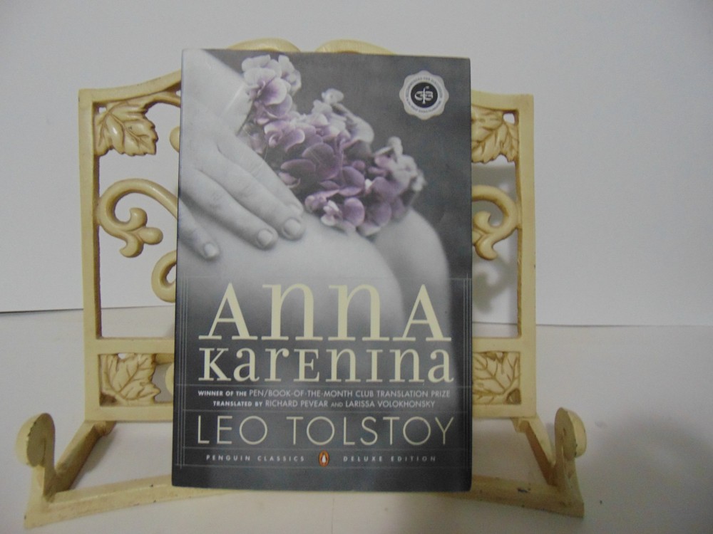 Anna Karenina (Penguin Classics Deluxe Edition) by Leo Tolstoy