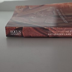 God Heard Their Cry Discovery Guide (Faith Lessons Vol 8) Ray Vander Laan PB