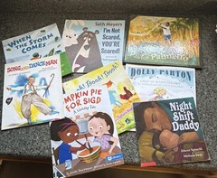 Lot of 8 Children’s Books Unsorted Mixed Random Lot- As pictured