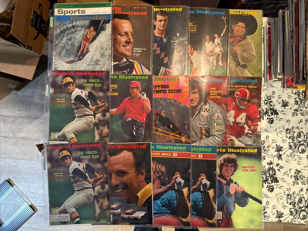 SPORTS ILLUSTRATED MAGAZINE – 62-75 – LOT OF 32- DUPLICATES -MOST PAGE PROTECTED
