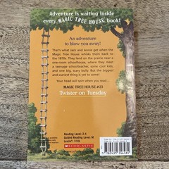 LOT OF 8 MAGIC TREE HOUSE BOOKS MARY POPE OSBORNE PAPERBACKS 18-25