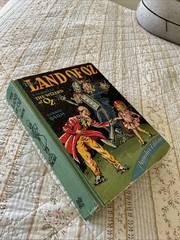 The Land of Oz Hardcover Book L Frank Baum 1939 Reilly Lee Popular Edition VTG