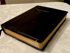 Vintage Holy Bible RSV 1962 World Publishers Reference Large Print Illustrated