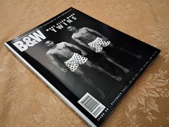 B&W Black & White Magazine Issue 28 December 2003 Mary Ellen Mark TwinsBook