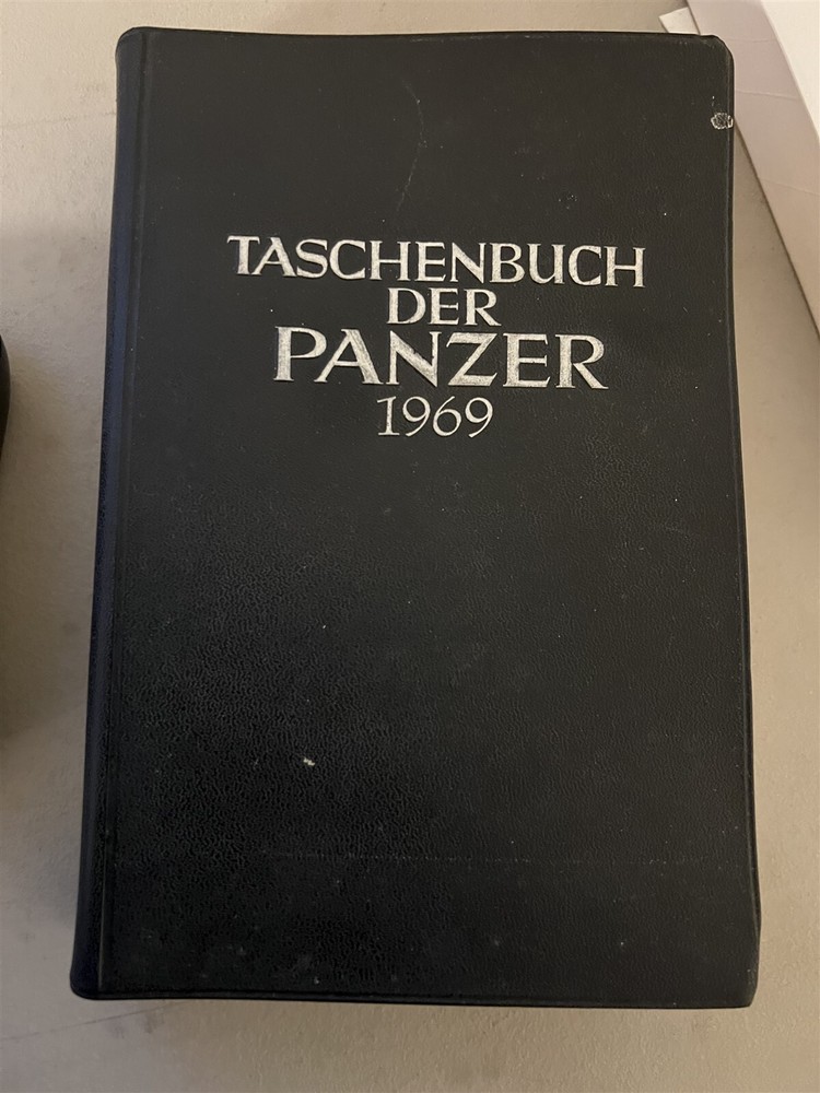 Taschenbuch Der Panzer 1969 Senger and Etterlin, F. M