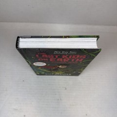 The Last Kids on Earth and the Midnight Blade – Hardcover – VERY GOOD
