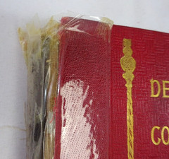 **HC BOOK 1911 DEBRETT’S CORONATION GUIDE KING GEORGE V & MARY ILLUSTRATED w ADS