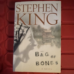 Stephen King Bag of Bones Hardcover w/ Dust Jacket Scribner 1998 Novel