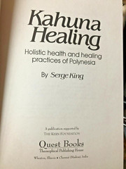 RARE TRADE! Kahuna Healing by Serge Kahili King (2001) GREAT SOFTBACK 7TH PRINT