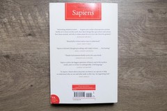 Sapiens: A Brief History of Humankind by Harari, Yuval Noah 2018 Book NYT Best