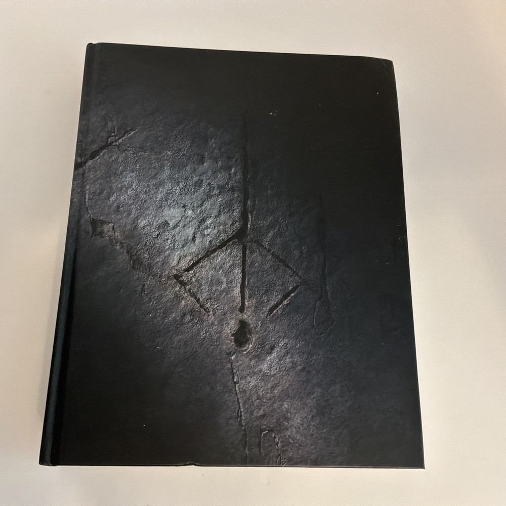 Bloodborne Complete Edition Strategy Guide Art Book 25th Anniversary Edition