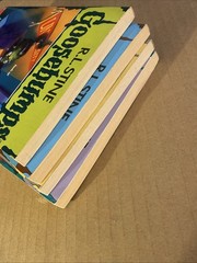 Vintage Goosebumps Book Lot O 4 R.L. Stine Scholastic Horror #33, #35, #38, #39