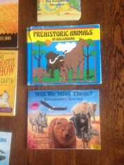 Lot H CHILDREN’S BOOKS K-2 Themed: Circus/Sealife/Dinosaurs Prehistoric Animals