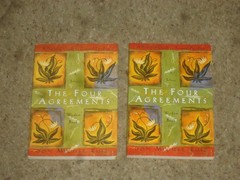 Lot 20 Copies The Four Agreements Don Miguel Ruiz + 1 Copy in Spanish