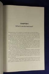 THE AUSTRALIAN GUIDE TO LIVING WELL WITH ENDOMETRIOSIS Maree Davenport BOOK