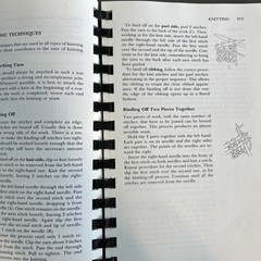 THE COMPLETE ENCYCLOPEDIA OF STITCHERY by Mildred Graves Ryan 1979 Spiral Cover