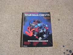 How to Hotrod Small-Block Chevys Bill Fisher & Bob Waar – H.P. Books – Some Wear