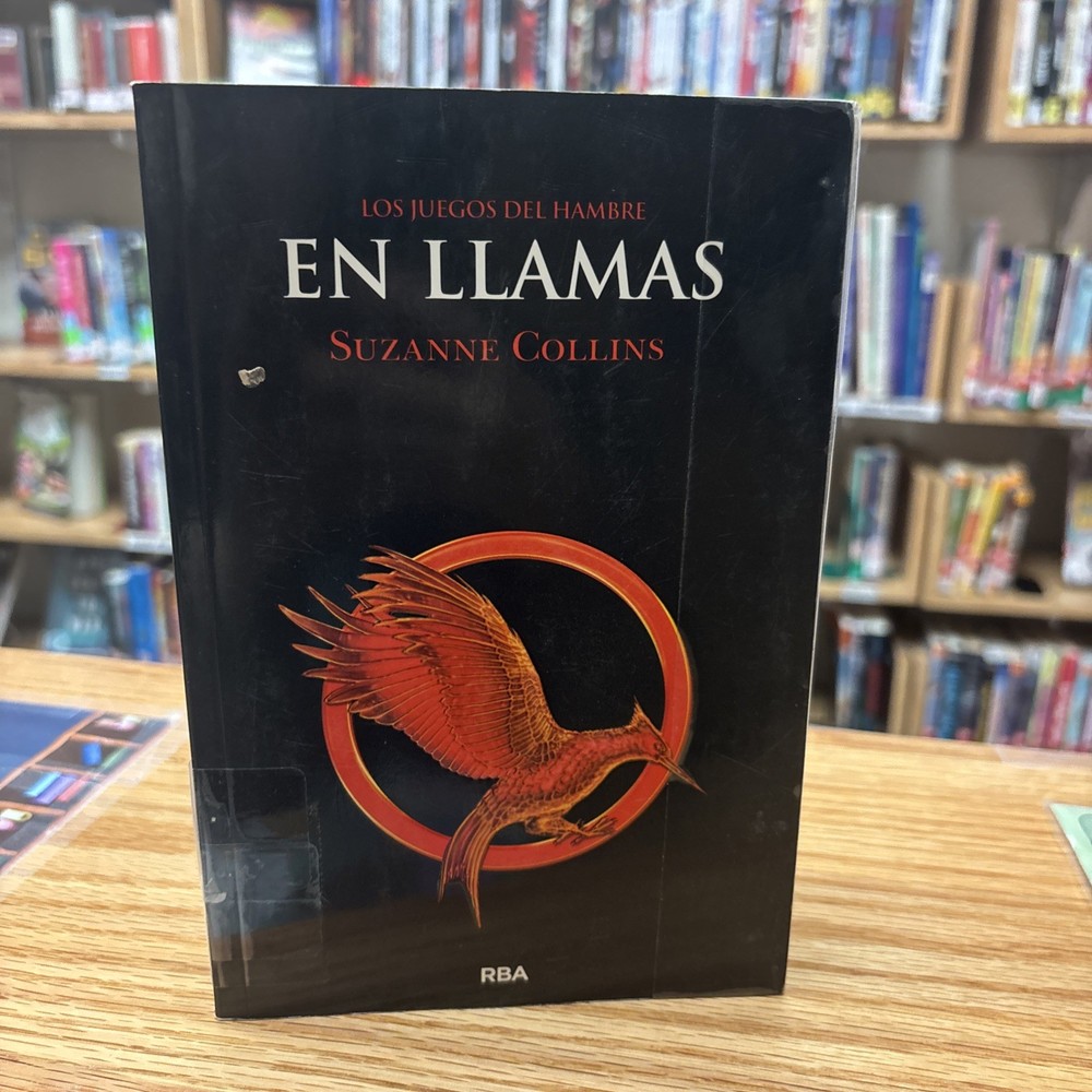 En llamas los Juegos del Hambre 2 Paperback Suzanne Collins