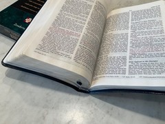 NIV Thinline Bible 1996 Navy Bonded Leather 1984 Text Original Box