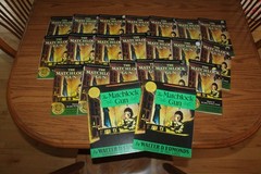 22 The Matchlock Gun Guided Reading Books Set Circle BL 5.1 Walter D. Edmonds