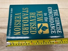 Vintage 1993 Oxford The Concise Concordance To The New Revised Standart Version