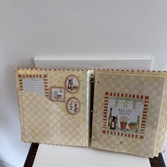 New Seasons Recipe Keeper 3 ring binder New in plastic 11 1/2” x 10”