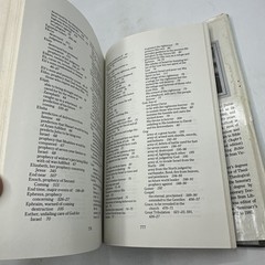 The Prophecy Knowledge Handbook: All the Prophecies of Scripture Explained 1984