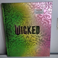 WICKED: The Official Visual Companion Target Exclusive (Hardcover) New in HAND!