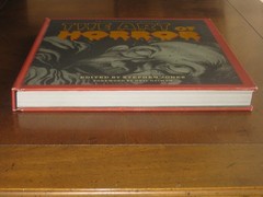 THE ART OF HORROR: AN ILLUSTRATED HISTORY – Stephen Jones (2015) APPLAUSE BOOKS