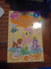 My Little Pony: Ponies Love Pets!: Lev- paperback, 9780316368858, Emily C Hughes