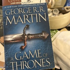 A Game of Thrones: A Song of Ice and Fire (5 Book Set) by George R.R.Martin