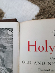 HOLY BIBLE King James KJV National Bible Press Brown THUMB INDEX Words In Red