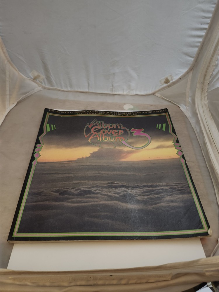 ALBUM COVER ALBUM V0LUME 3 BY ROGER DEAN, BOB FISHER AND COLIN GREENLAND (1984)