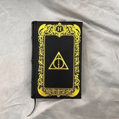 Harry Potter and the Deathly Hallows [Premium Leather Bound]
