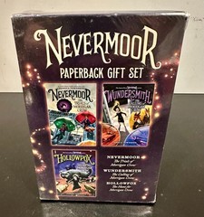 Nevermoor Paperback Gift Box Set by Jessica Townsend *NEW & SEALED*