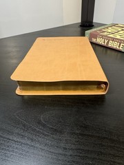 NCV Holy Bible Camel Bonded Leather Gold Gilt Edge Box ISBN 0-7180-0368-3 5295CL
