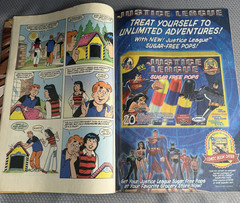 Vintage Archie Comics #558 2004 Red Crop Top Cover USA