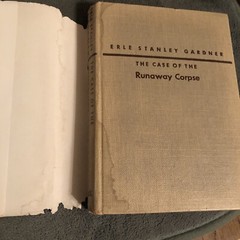 1954 Runaway Corpse by Gardner (Perry Mason series) HB w/DJ Black 190 pages