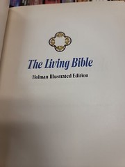 1973~The Living Bible w/Holman Illustrated Edition Paraphrased~ Hardcover~1226pg