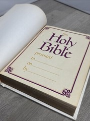 1978 Regency Holy Bible King James Version Red Letter Illustrated Leather 11.5″